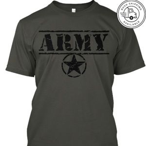 WillyTees men’s short sleeve shirt